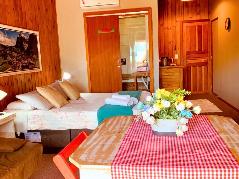 Suite Luxo com Banheira (4)